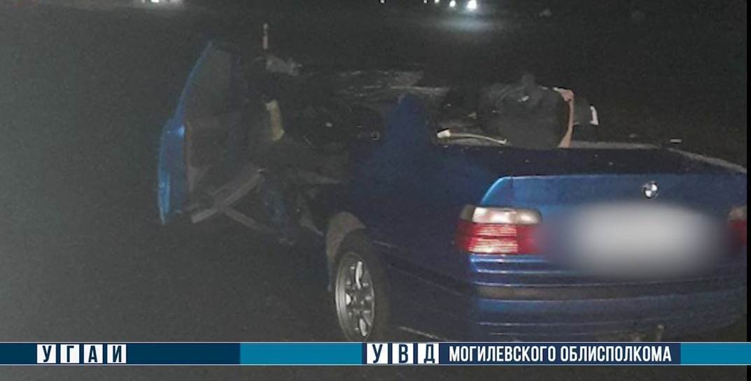 Стали известны подробности жуткого ДТП в Могилевском районе, где BMW врезался в плуги трактора