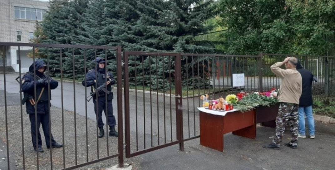 Число погибших в результате стрельбы в школе Ижевска выросло до 17 человек