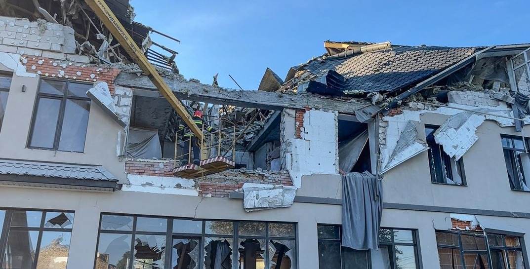 В Херсоне в результате ракетного удара по гостинице погиб пророссийский экс-депутат Верховной рады