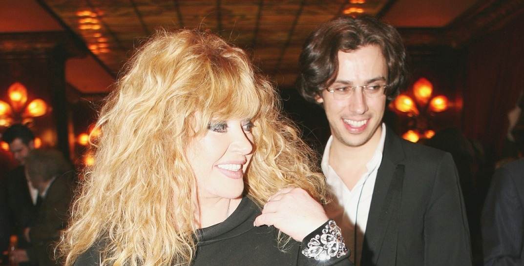 Алла Пугачева попросила Минюст признать ее «иноагентом» вслед за Максимом Галкиным