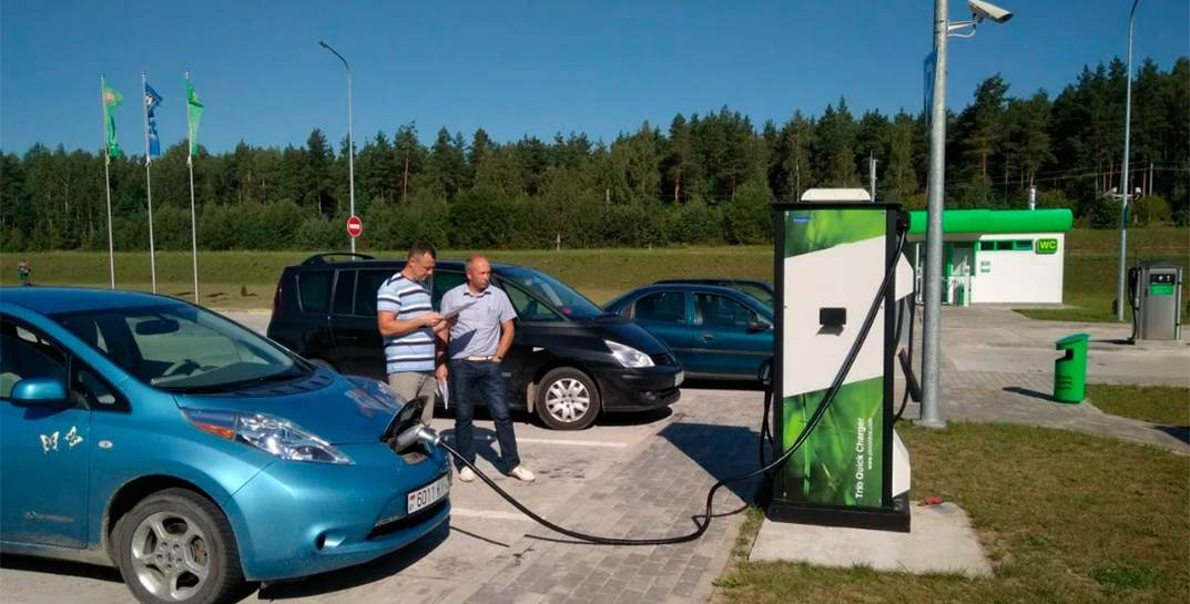 В зонах ожидания на границе Беларуси появятся постирочные, банкомат и зарядка для электромобилей