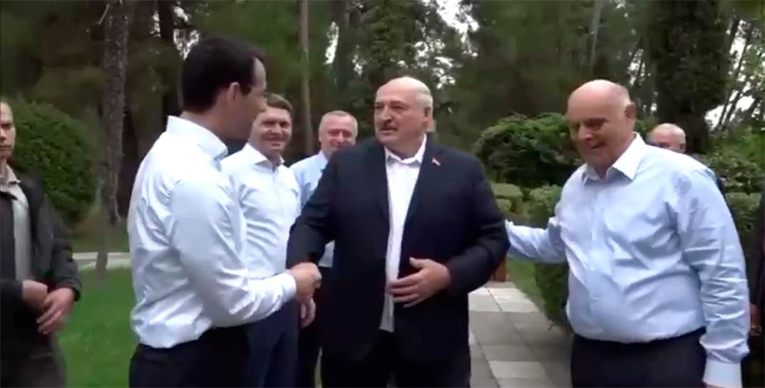 Лукашенко приехал с визитом в непризнанную Абхазию, в МИД Грузии выразили протест и вызвали «на ковер» белорусского посла