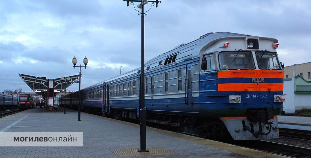 В октябре из-за ремонтных работ изменится график движения поездов Могилев — Гомель