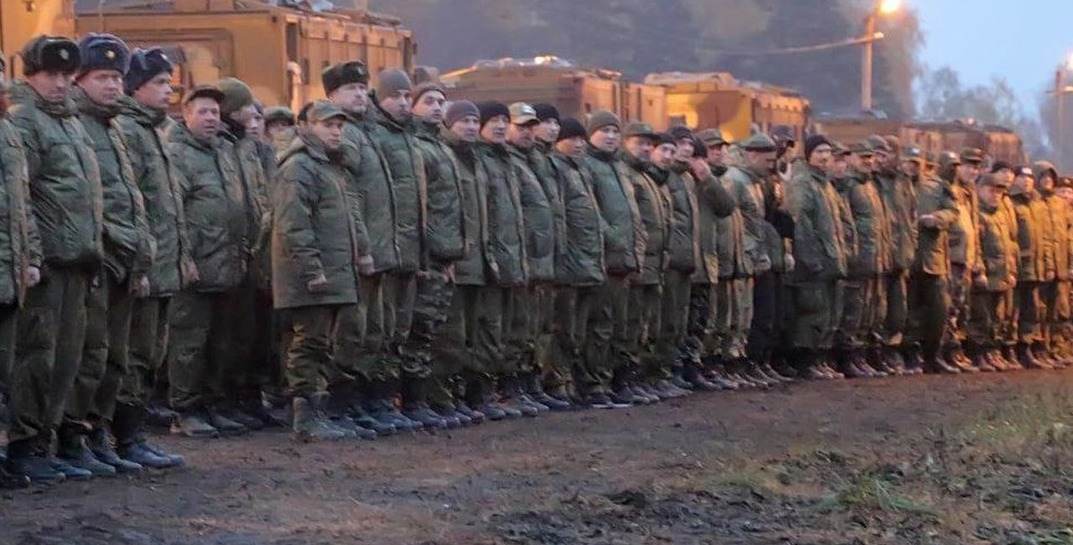 Российские военнослужащие, входящие в состав региональной группировки, продолжают прибывать в Беларусь