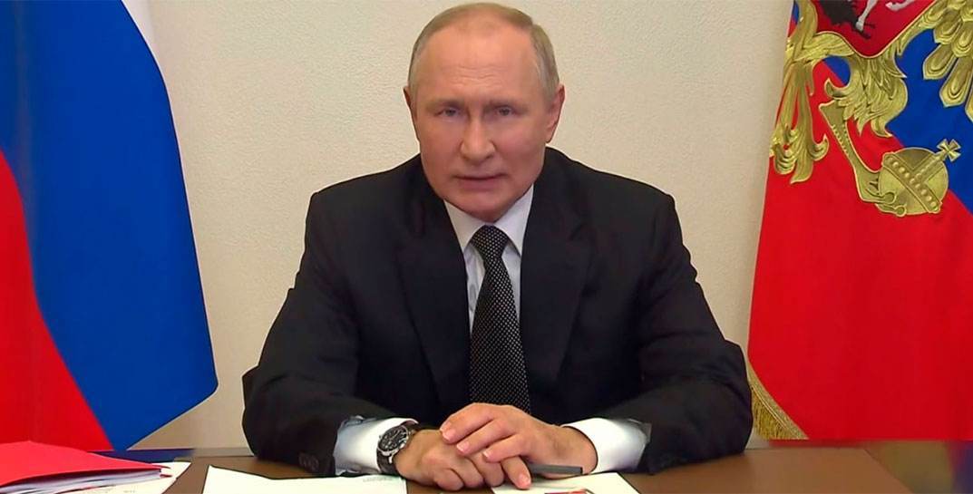 Путин подписал указ о военном положении на аннексированных территориях Украины