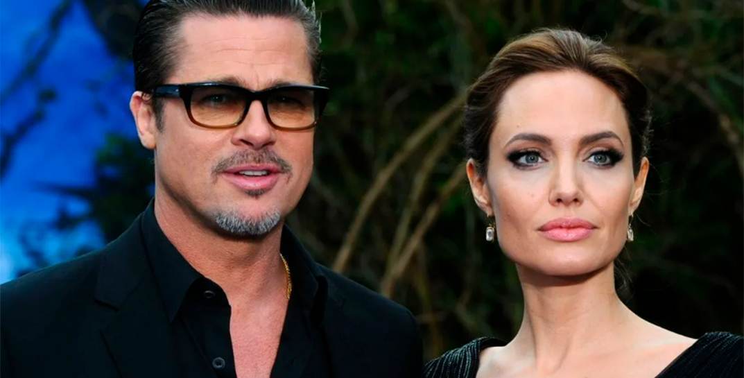 Джоли рассказала о ссоре с Питтом: актер якобы пытался задушить одного из их детей, другого ударил по лицу, ее толкнул в стену — и облил всех пивом