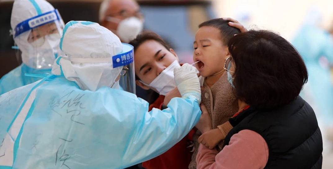 В Китае зафиксирован исторический рекорд заболеваемости коронавирусом