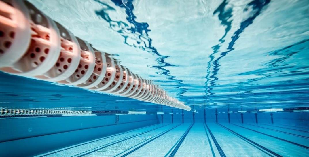 В Гомеле на платных занятиях по плаванию чуть не утонул 6-летний ребенок — он в реанимации