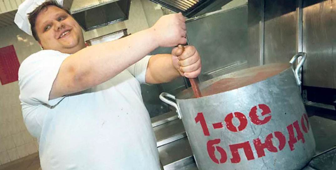 КГК Могилевской области: в школьных столовых не докладывают продукты, не соблюдают вес порций