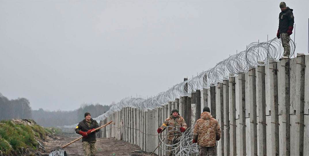 Украина строит забор и фортификационные сооружения на границе с Беларусью