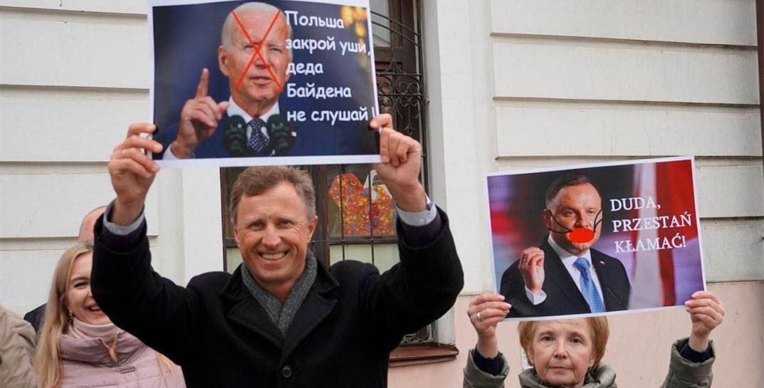 В День независимости Польши в Могилеве «неравнодушные граждане» вышли к Польскому дому