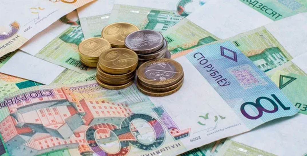 Белстат: средняя зарплата в Беларуси достигла исторического максимума