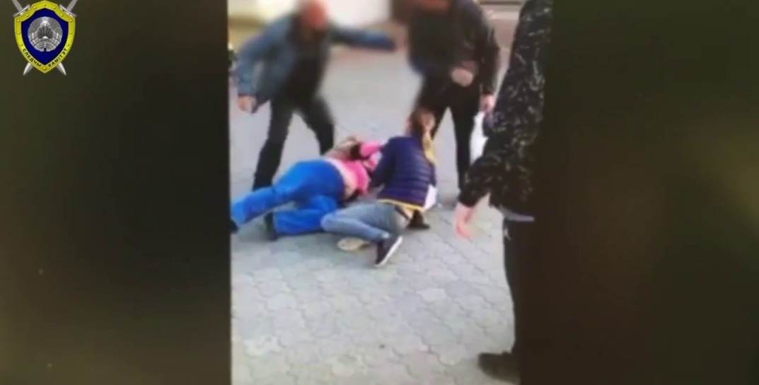 На вокзале в Минске пьяная пара жестоко избила супругов-инвалидов