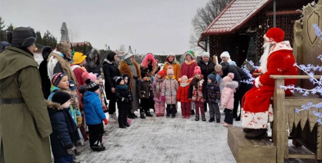 В Могилевском зоосаде начала работу резиденция Деда Мороза