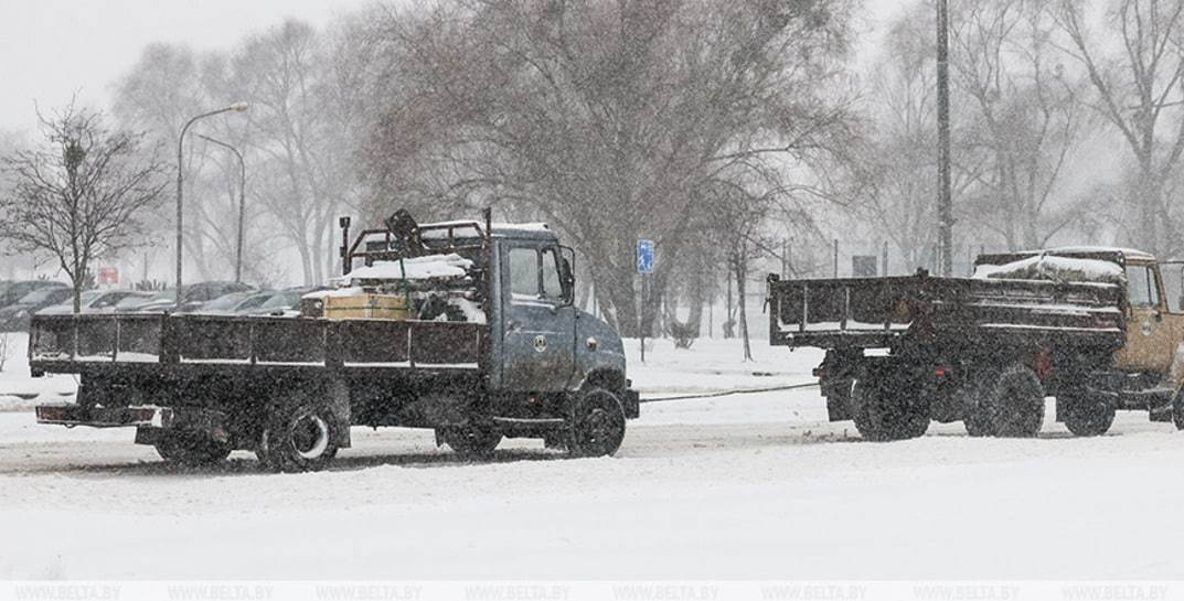 Коммунальные службы Могилева за неделю вывезли 4 тысячи кубов снега