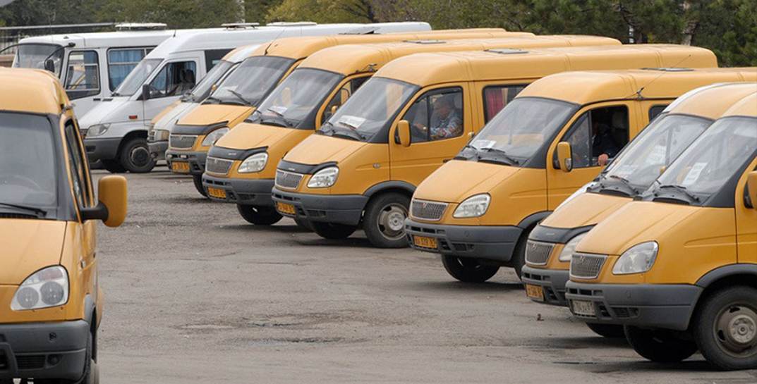 Маршрутчиков из Бобруйска обвиняют в уклонении от уплаты налогов на 750 тысяч рублей