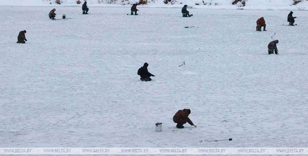 В Могилеве начались рейды на замерзших водоемах — рыбакам напоминают о безопасности на льду