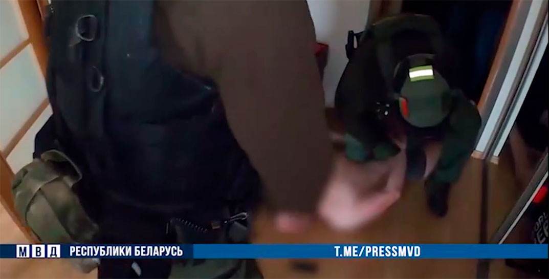 Задержан курьер из Пуховичского района, который забрал у жителей Могилева 100 тысяч рублей для телефонных мошенников