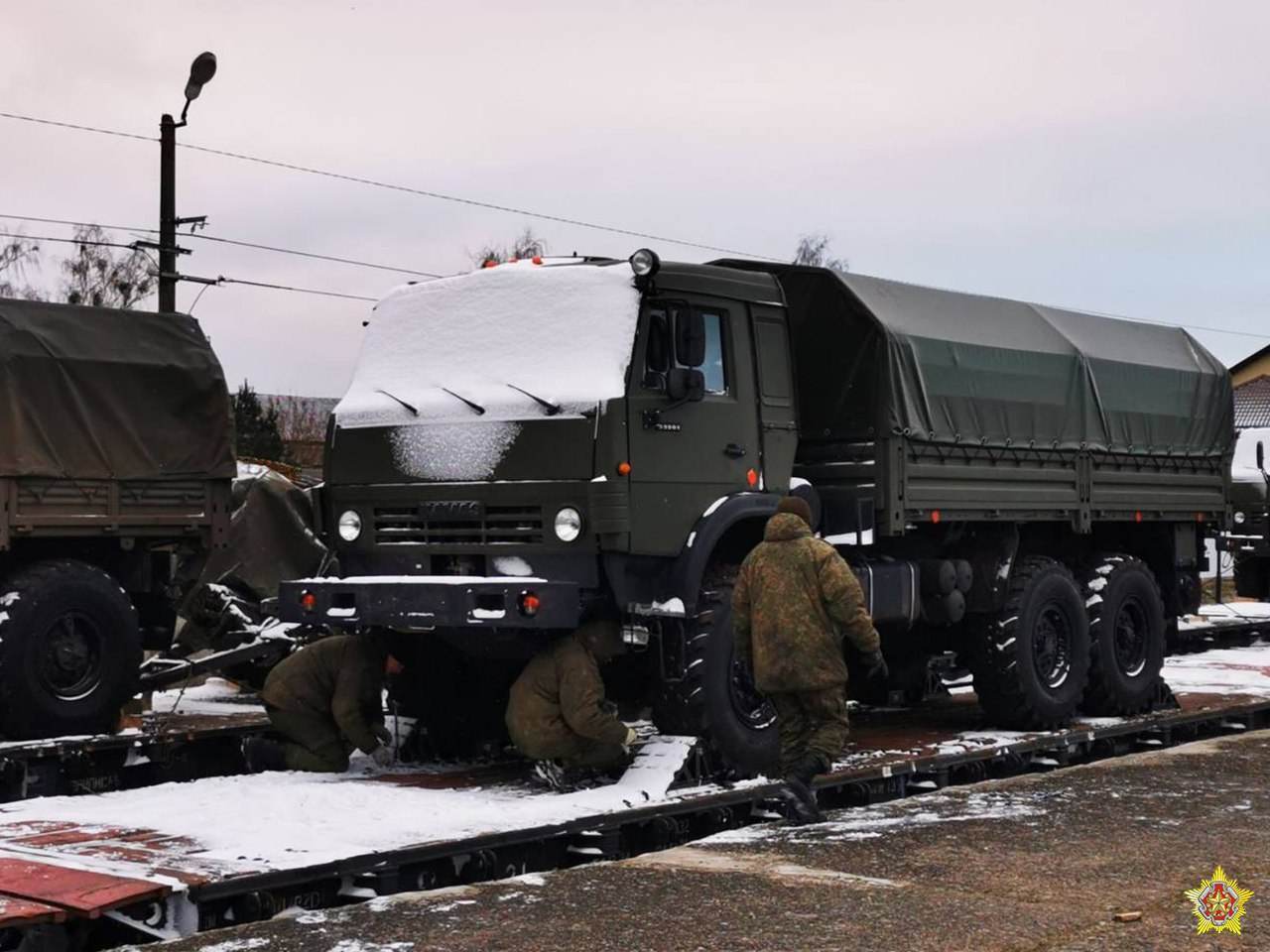В Беларусь прибыл очередной российский эшелон с военной техникой