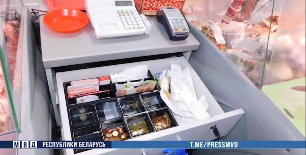 Двое мужчин из Могилевской области обчищали магазины под видом проверок налоговой инспекции