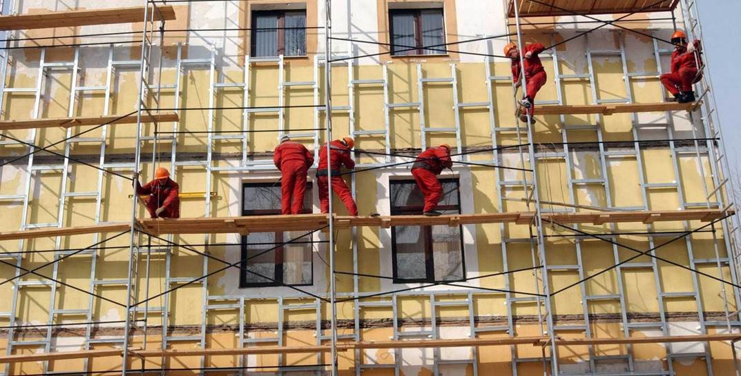 В Могилеве в этом году капитально отремонтируют 29 жилых домов и заменят 29 лифтов