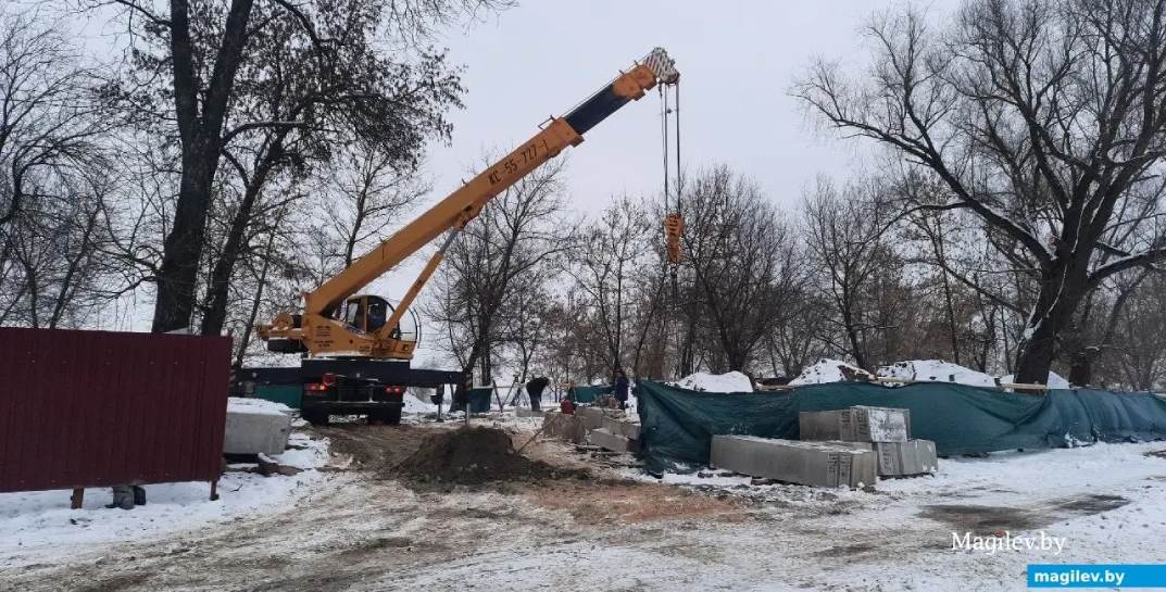 На пляже в могилевском Подниколье развернулась стройка. Там должна появиться спасательная станция