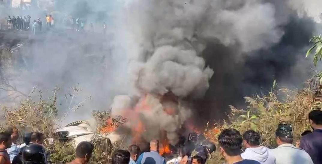 В Непале разбился пассажирский самолет с 72 людьми на борту