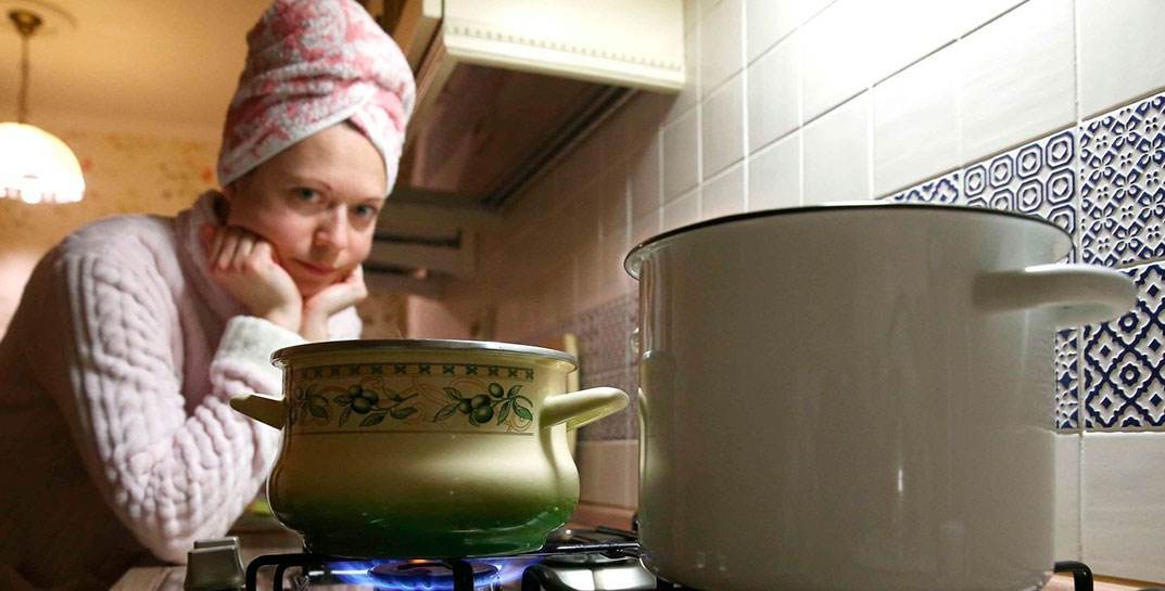 В Дрибине горячую воду в квартиры подают только утром и вечером. Недовольным в райисполкоме порекомендовали установить водонагреватели
