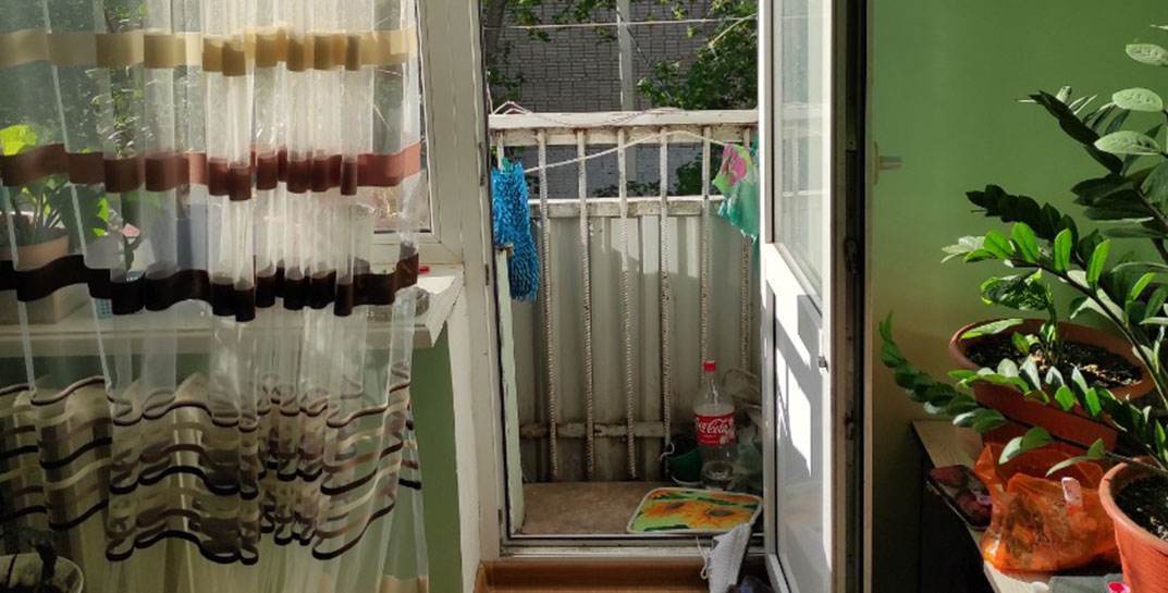 «Хотел напугать». В Барановичах 42-летний мужчина выбросил 36-летнюю сожительницу из окна высотного дома
