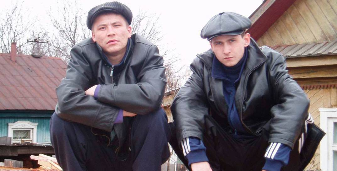 Жителю Новополоцка показались слишком длинными волосы школьника. Тогда он достал зажигалку и поджег их