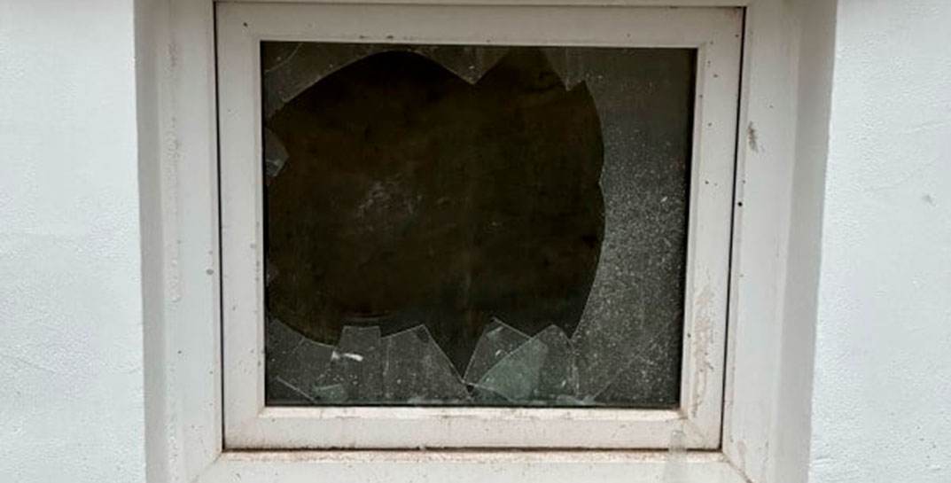 Акт вандализма в Могилеве: ночью неизвестные разбили стекла в старинном костеле св. Станислава