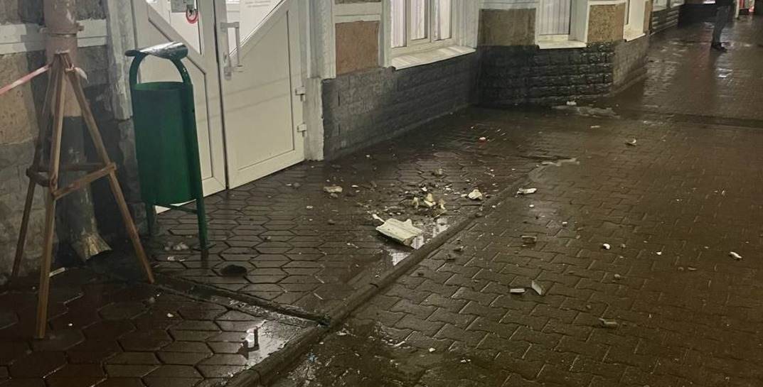 В центре Могилева начал разрушаться балкон жилого дома
