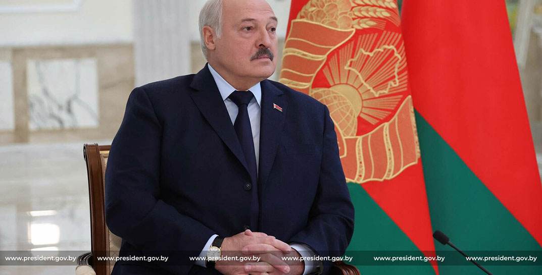 «Если они совершат агрессию против Беларуси, ответ будет жесточайший». Основные цитаты из большого интервью Лукашенко отечественным и зарубежным СМИ