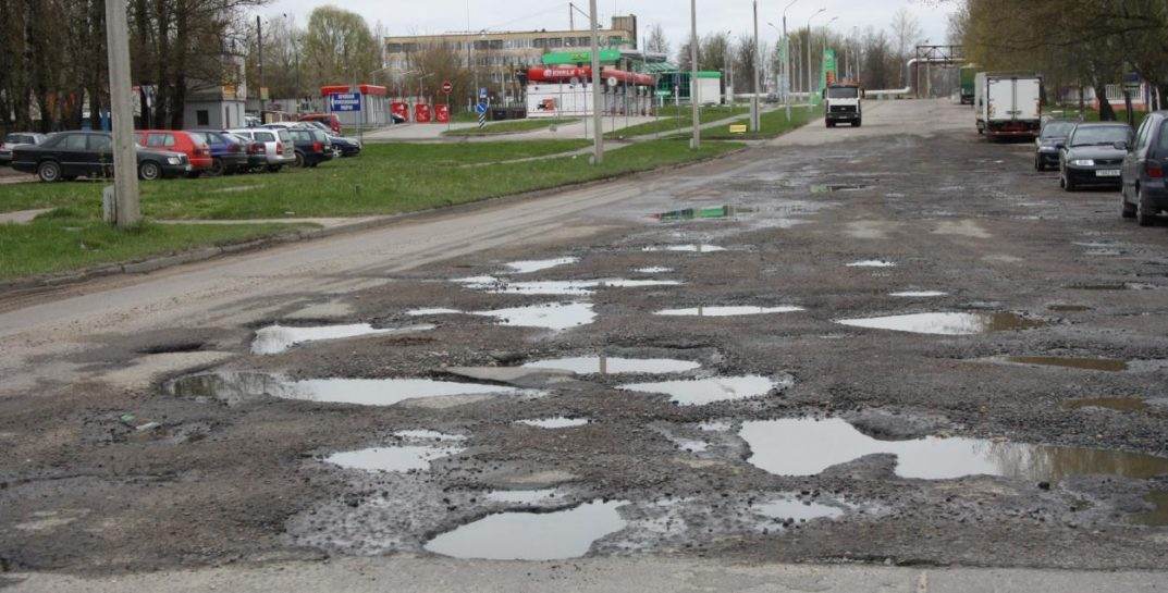 В Могилевской области отремонтируют 70 тыс. кв. м. дорог