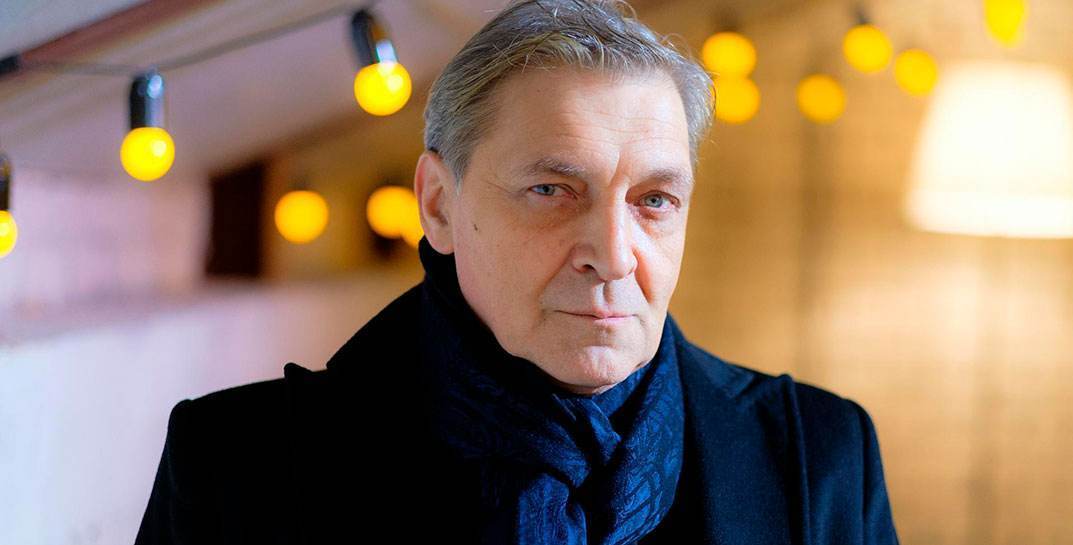 Суд в Москве заочно приговорил журналиста Александра Невзорова к восьми годам по делу о «военных фейках»