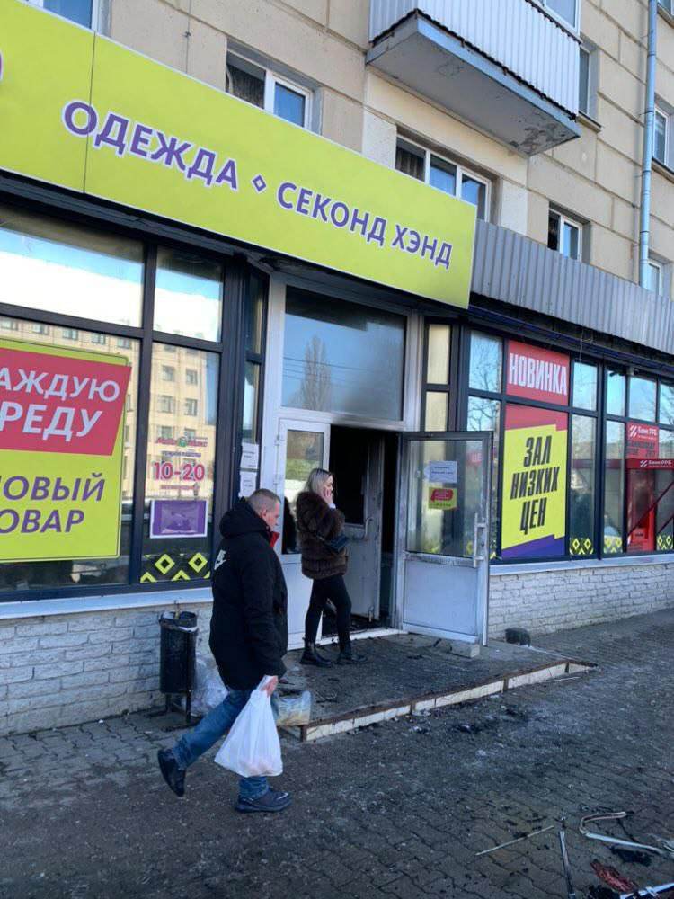Сегодня утром в Могилеве сгорел магазин одежды на Космонавтов, 8