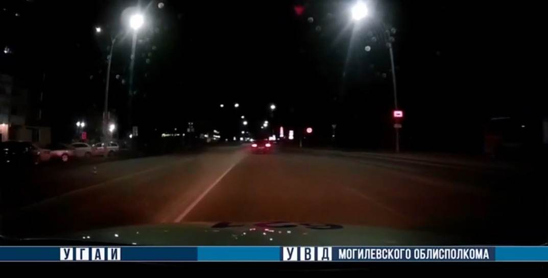 На водителя Porsche, который вчера в Могилеве насмерть сбил пешехода, завели уголовное дело