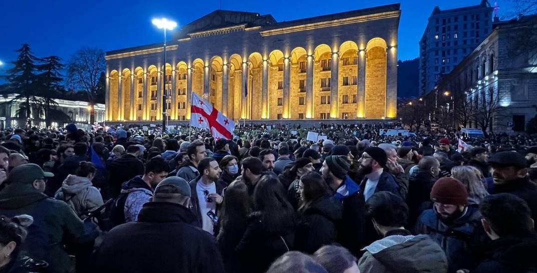 Парламент Грузии на фоне протестов отозвал законопроект об иноагентах