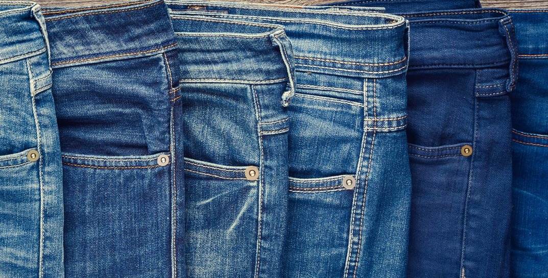 В Могилеве джинсы пяти марок признали опасными и запретили продавать
