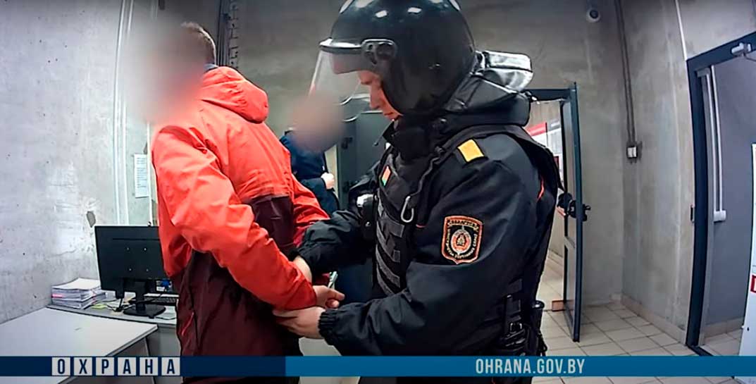 18-летний белорус пробрался в женский туалет. Хотел поснимать на видео посетительниц, но что-то пошло по плану