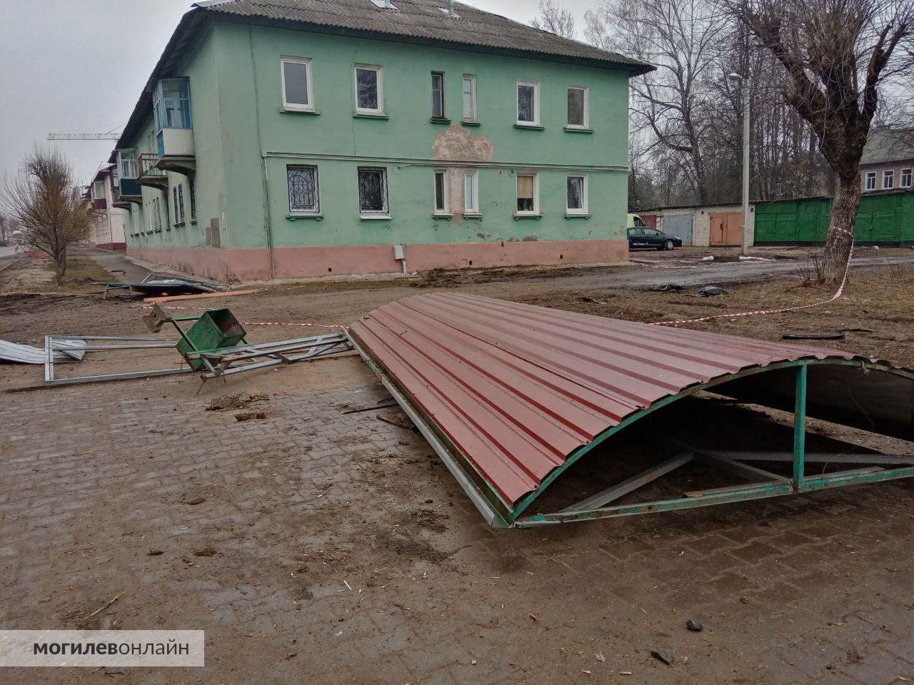 В Могилеве пьяный водитель на Porsche насмерть сбил человека, протаранив остановку