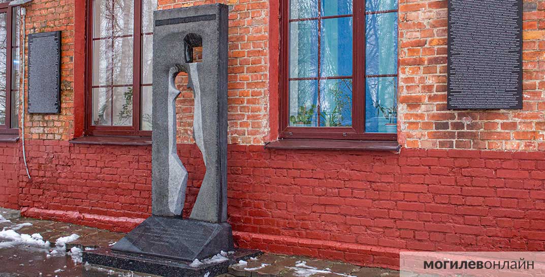 Старинный дом для умалишенных, в котором нацисты «очищали Могилев от унтерменшей», а стены до сих пор в дырках от немецких пуль: рассказываем о судьбе старых корпусов Могилевской психиатрической больницы