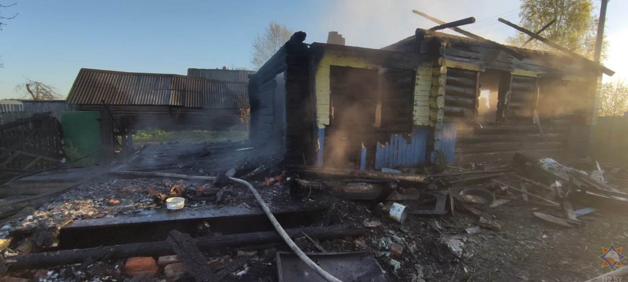 Мужчина погиб на пожаре в Шкловском районе