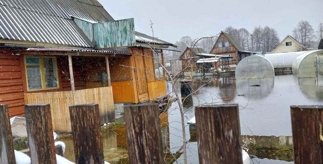 Уровень воды поднялся в реке Лахва в Могилевском районе: подтоплены десятки подворий и хозпостроек
