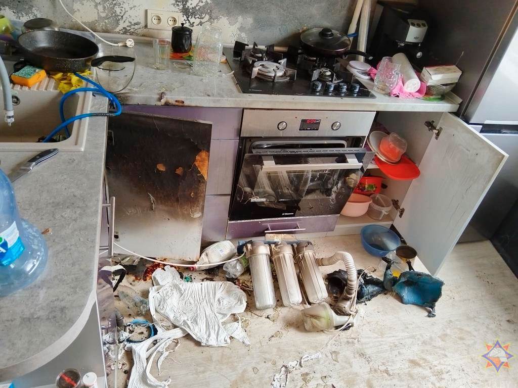 Могилевчанин получил ожоги, пытаясь потушить пожар в квартире по улице Каштановой