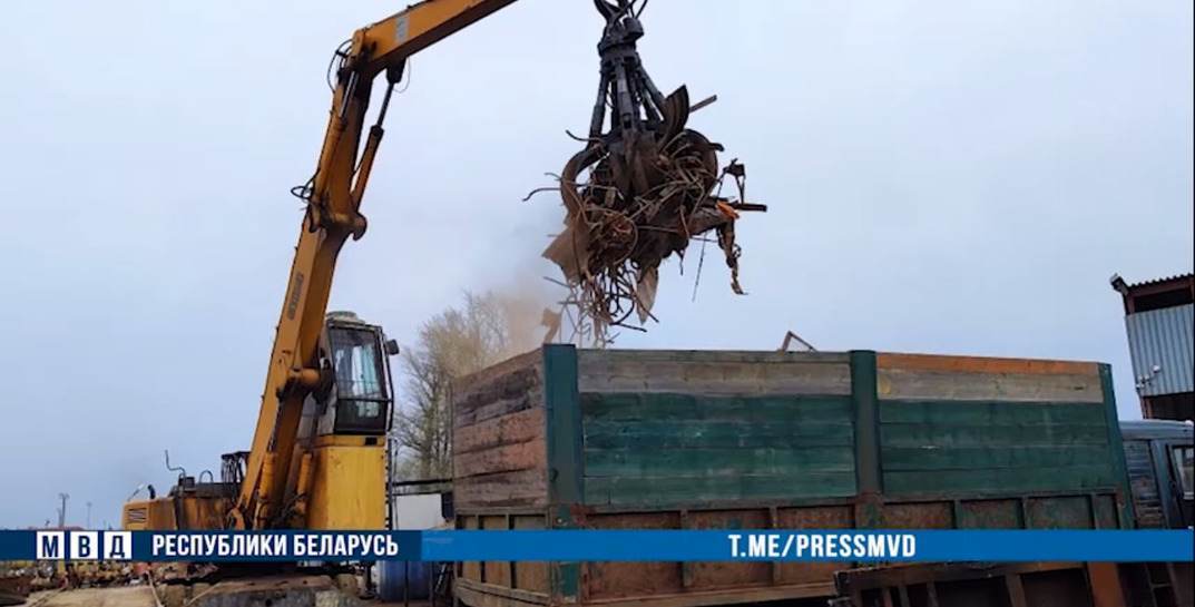 В Черикове бизнесмен незаконно собирал металлолом — теперь ему грозит огромный штраф с конфискацией