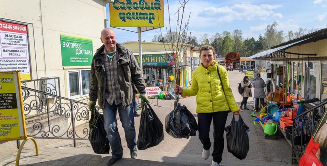 «Если бы мне сейчас предложили дачу, пусть даже бесплатно, никогда бы не согласилась». Жители Бобруйска рассказали, во сколько им обходятся приусадебные участки