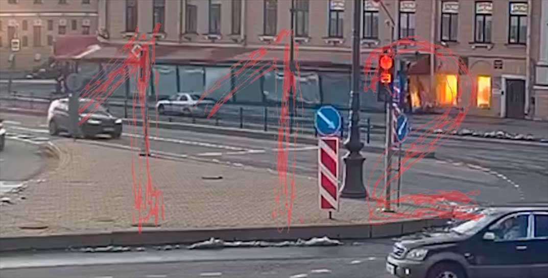 В результате взрыва в кафе в Петербурге погиб известный военный блогер Владлен Татарский