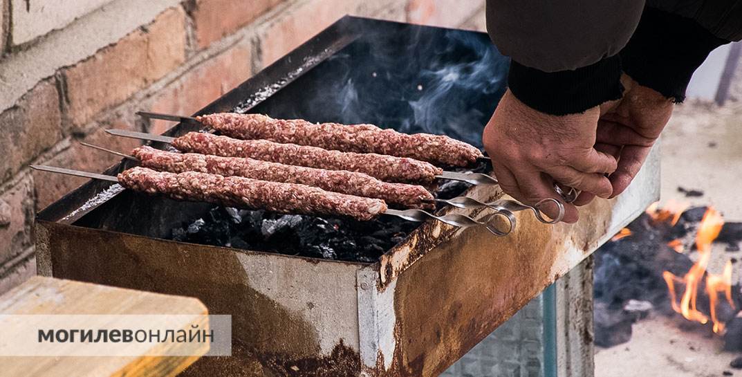 Самый дешевый пикник с «Соседями», самый дорогой — с «Алми». Сколько придется выложить за вылазку на природу в длинные выходные?