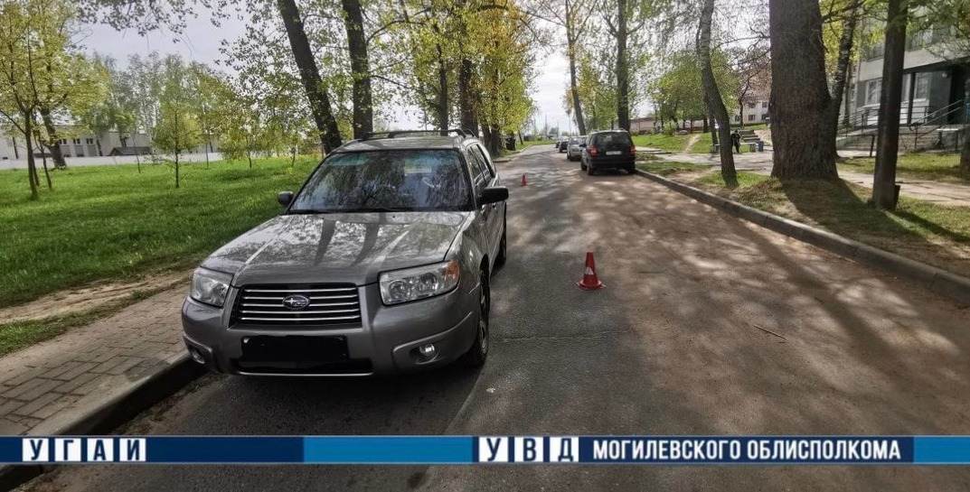 В Могилеве легковушка сбила 8-летнюю девочку, которая выбежала на дорогу из-за припаркованного авто